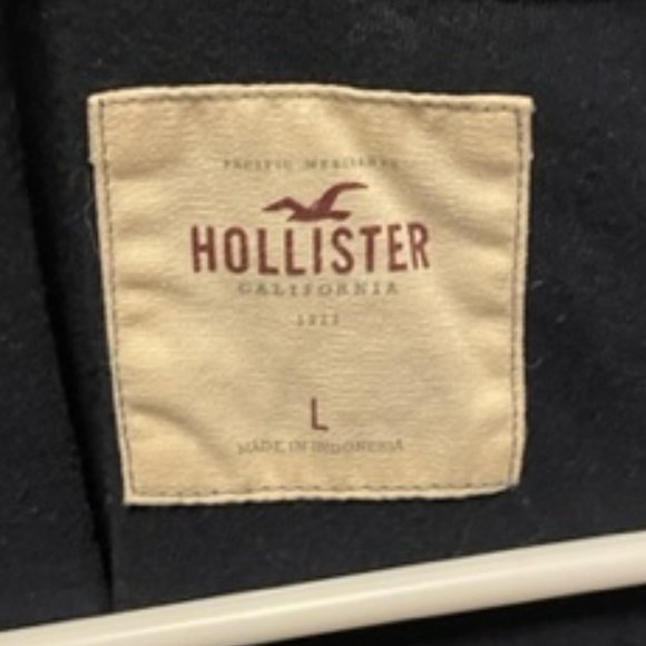 Hollister Top - Picture 3 of 3